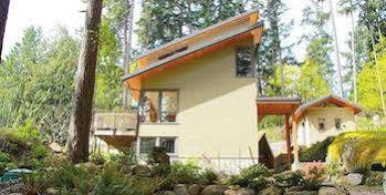Nectar Yoga B&B On Bowen Island Горсшу-Бей Екстер'єр фото